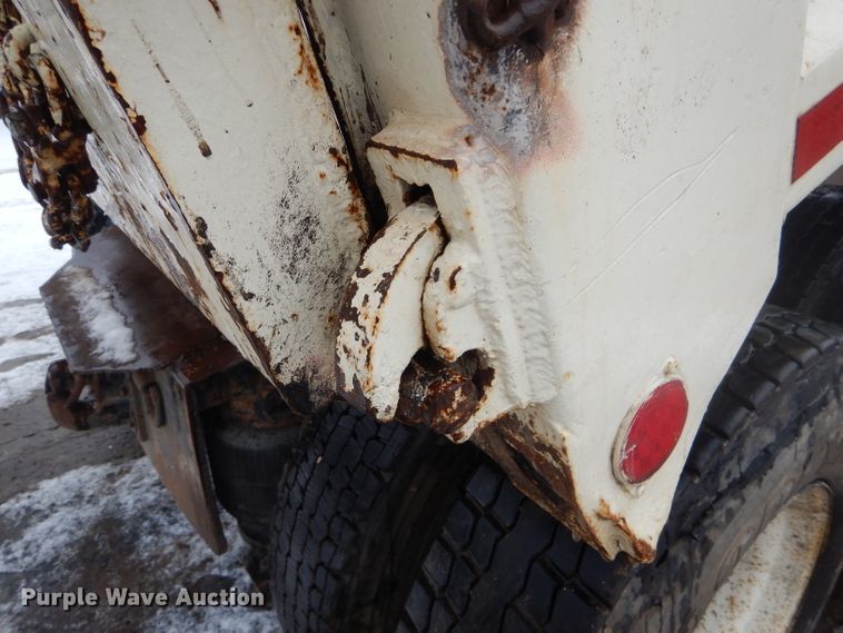 image for item DH6441 1995 Mack CL700 dump truck