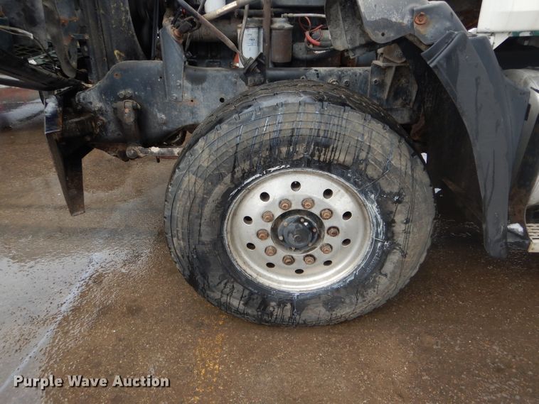 image for item DH6441 1995 Mack CL700 dump truck