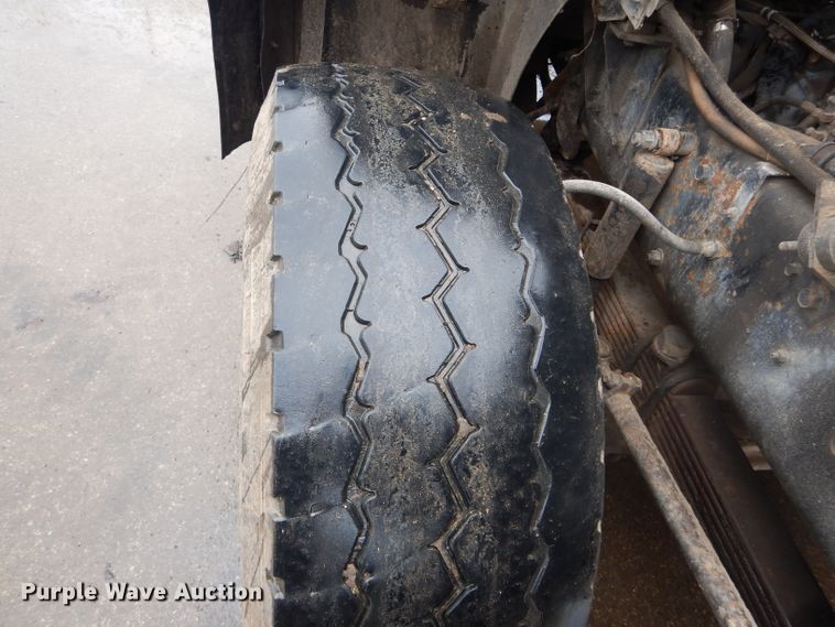 image for item DH6441 1995 Mack CL700 dump truck