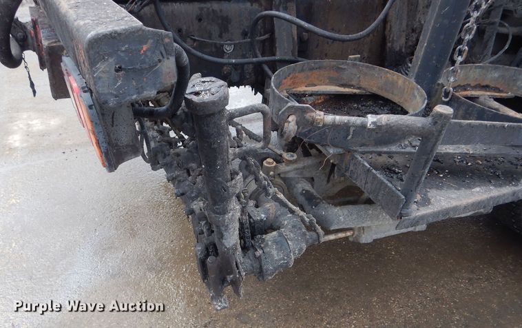 image for item DH6442 1992 Ford CF8000 oil distribution truck