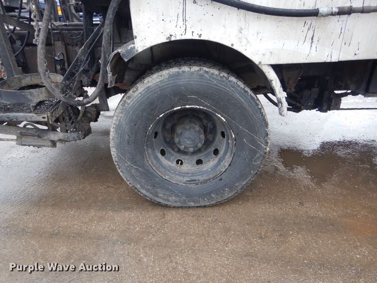 image for item DH6442 1992 Ford CF8000 oil distribution truck