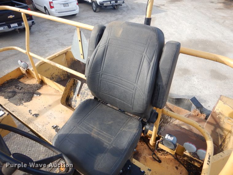 image for item DH6444 2003 Etnyre Quad chip spreader