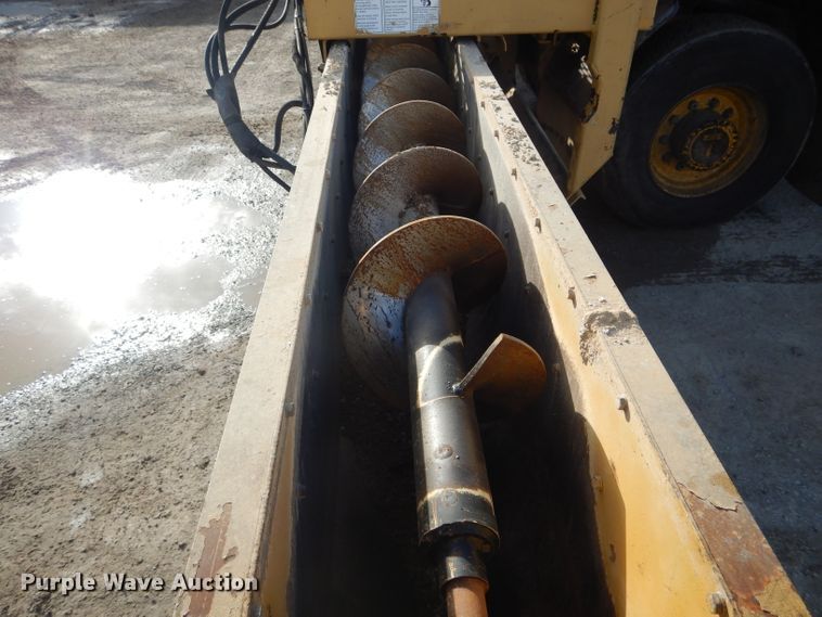 image for item DH6444 2003 Etnyre Quad chip spreader