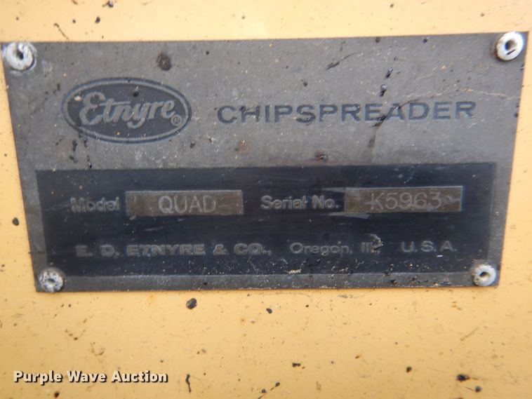 image for item DH6444 2003 Etnyre Quad chip spreader