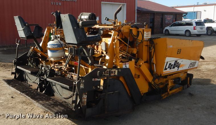 image for item DH6445 LeeBoy L8500T paver