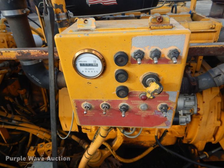 image for item DH6445 LeeBoy L8500T paver