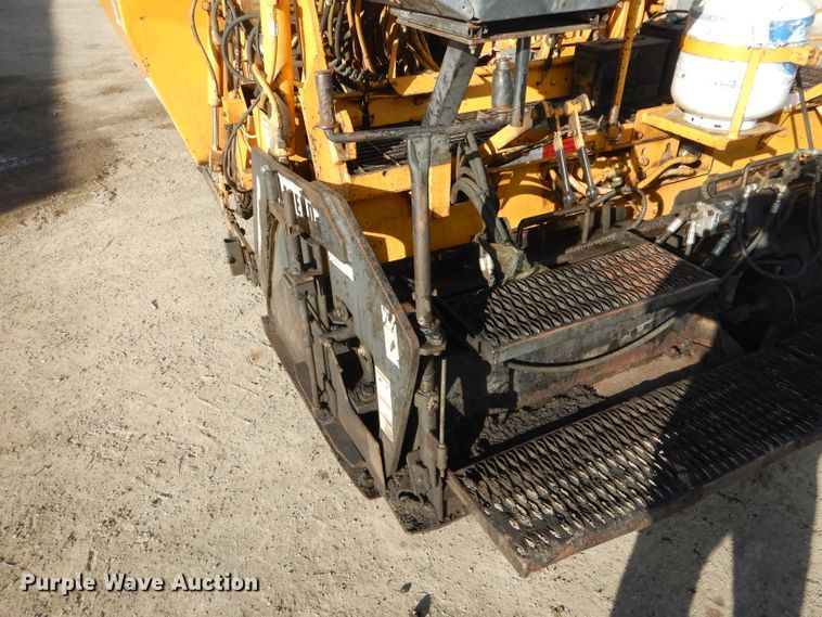 image for item DH6445 LeeBoy L8500T paver