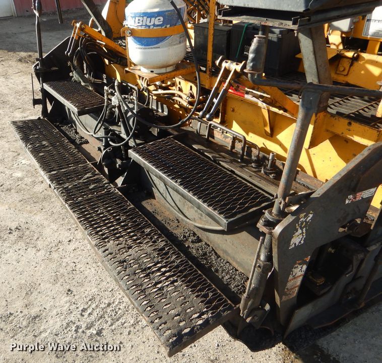 image for item DH6445 LeeBoy L8500T paver