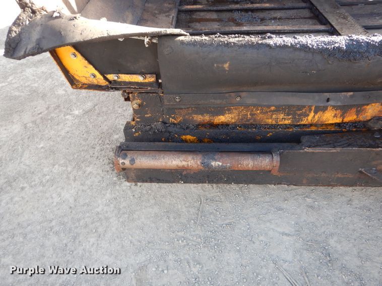 image for item DH6445 LeeBoy L8500T paver