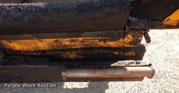 image for item DH6445 LeeBoy L8500T paver