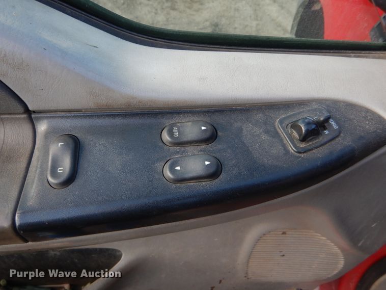 image for item DH6446 2000 Ford F550 Super Duty XL utility truck