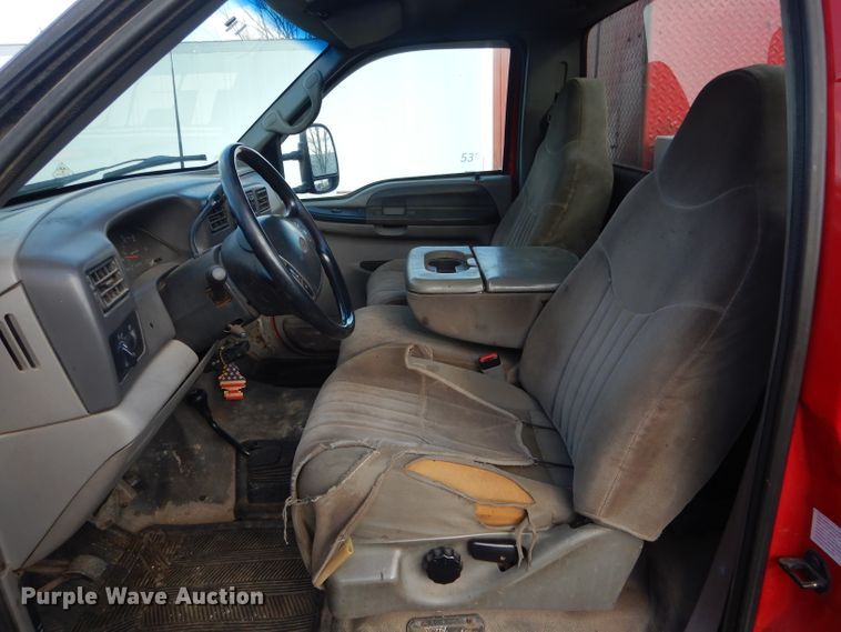 image for item DH6446 2000 Ford F550 Super Duty XL utility truck