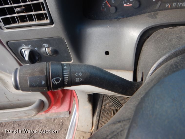 image for item DH6446 2000 Ford F550 Super Duty XL utility truck