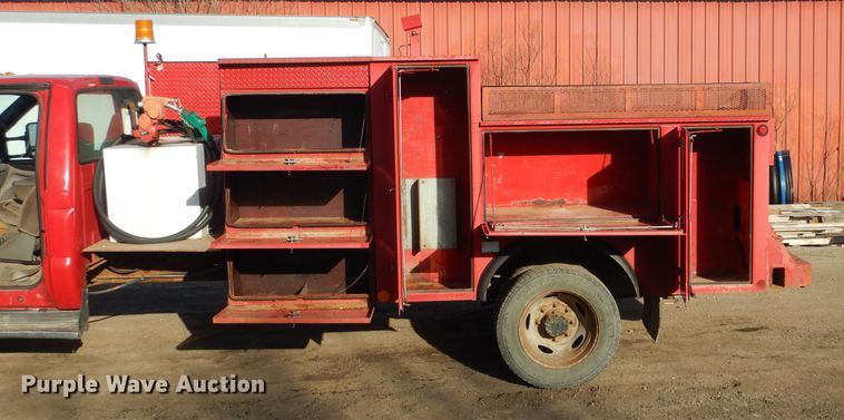 image for item DH6446 2000 Ford F550 Super Duty XL utility truck