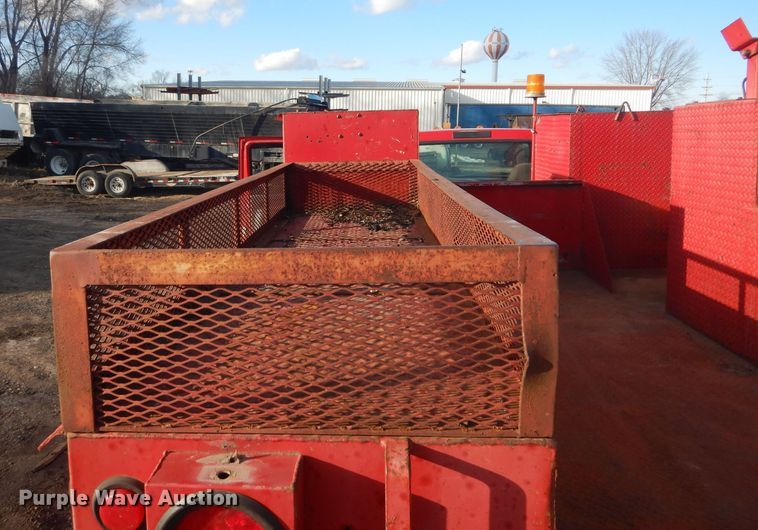 image for item DH6446 2000 Ford F550 Super Duty XL utility truck