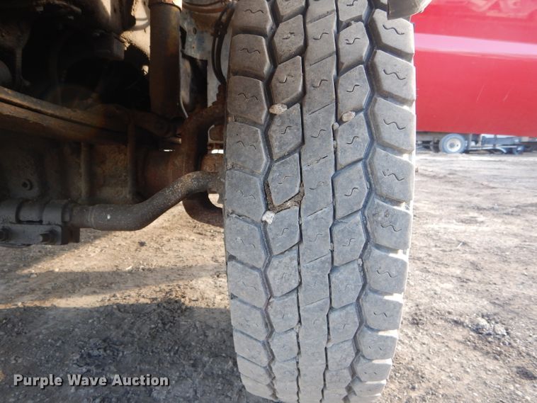 image for item DH6446 2000 Ford F550 Super Duty XL utility truck