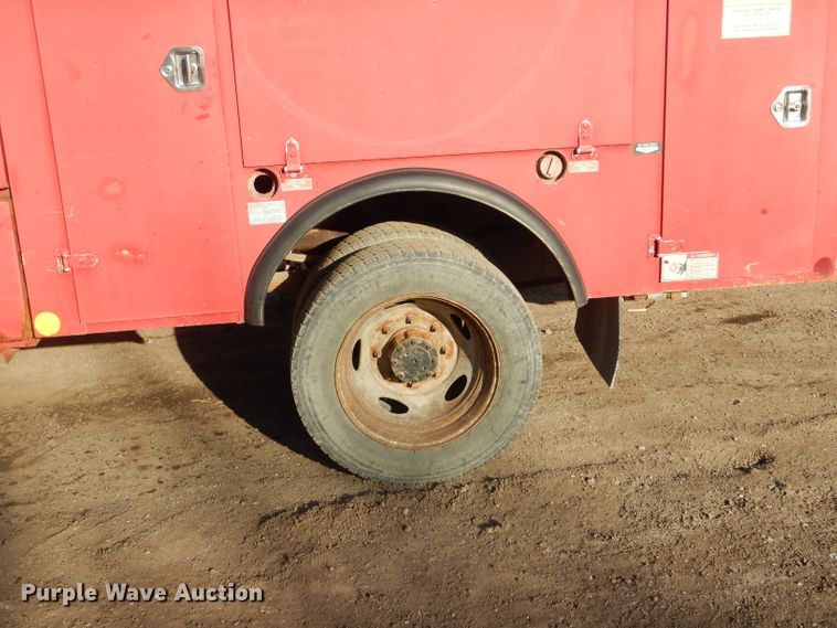 image for item DH6446 2000 Ford F550 Super Duty XL utility truck