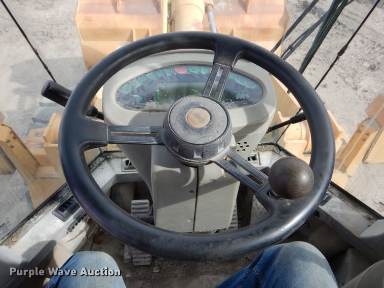 image for item DH6457 1999 Case 621C wheel loader