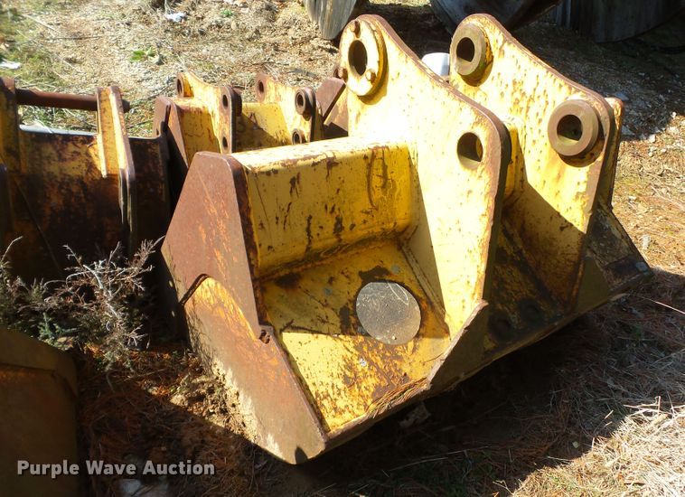 image for item DH7885 47"W excavator bucket