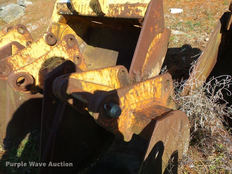 image for item DH7886 (3) backhoe buckets