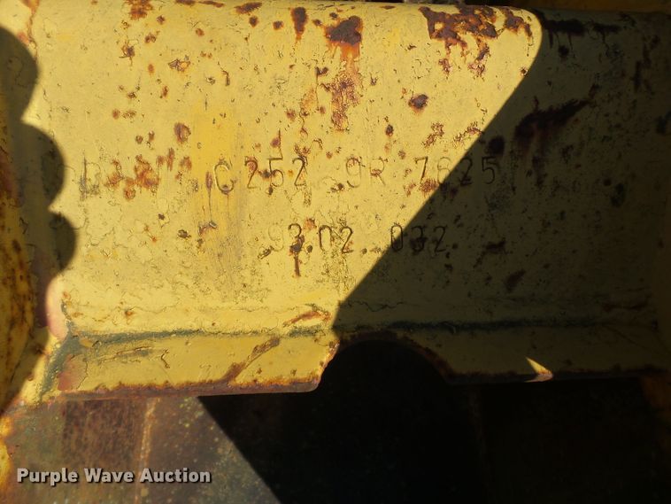 image for item DH7887 (4) backhoe buckets