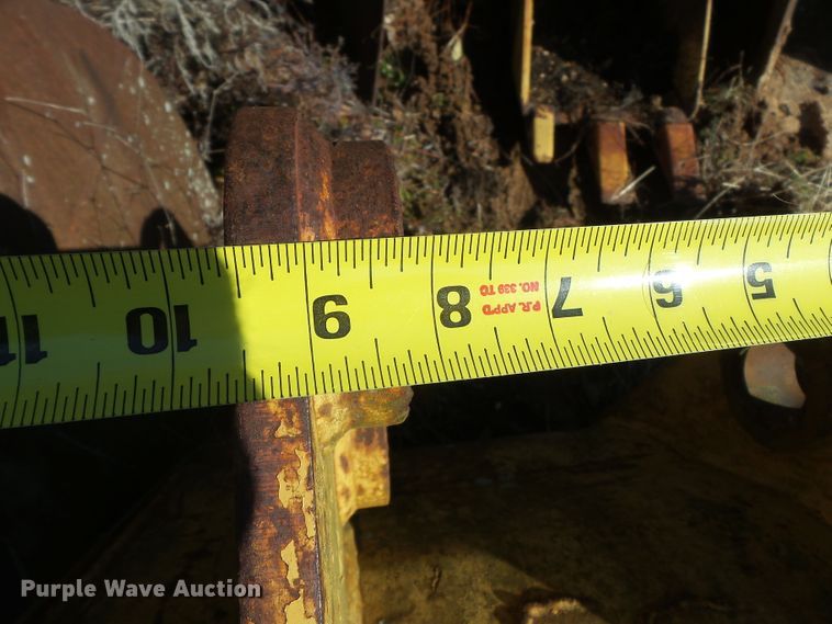 image for item DH7887 (4) backhoe buckets