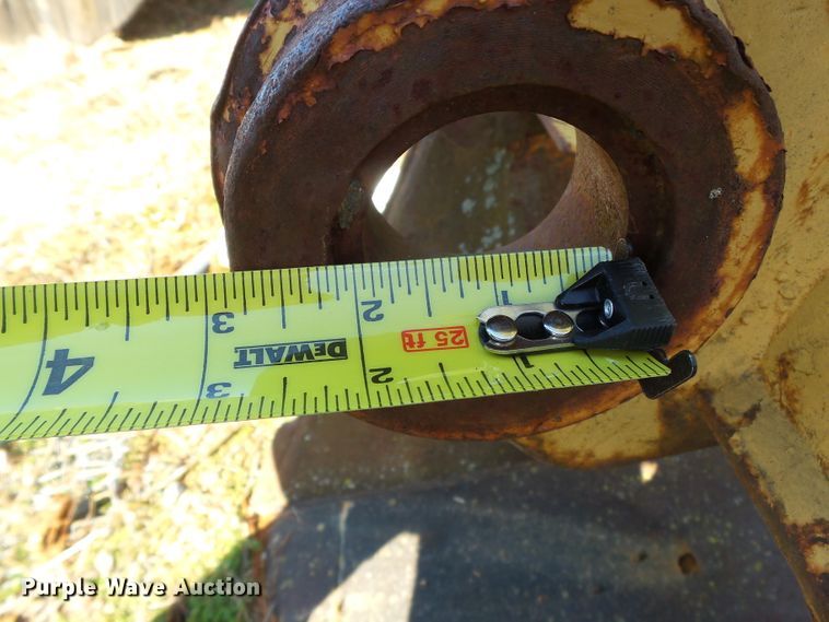 image for item DH7887 (4) backhoe buckets