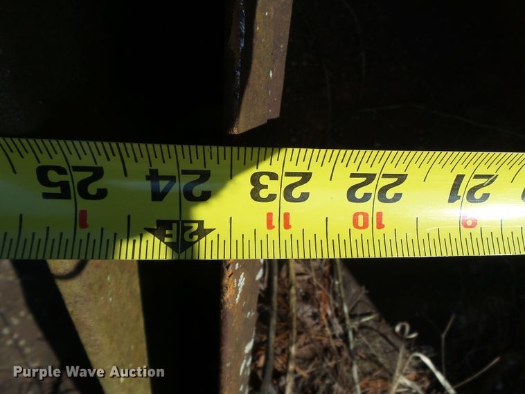 image for item DH7887 (4) backhoe buckets