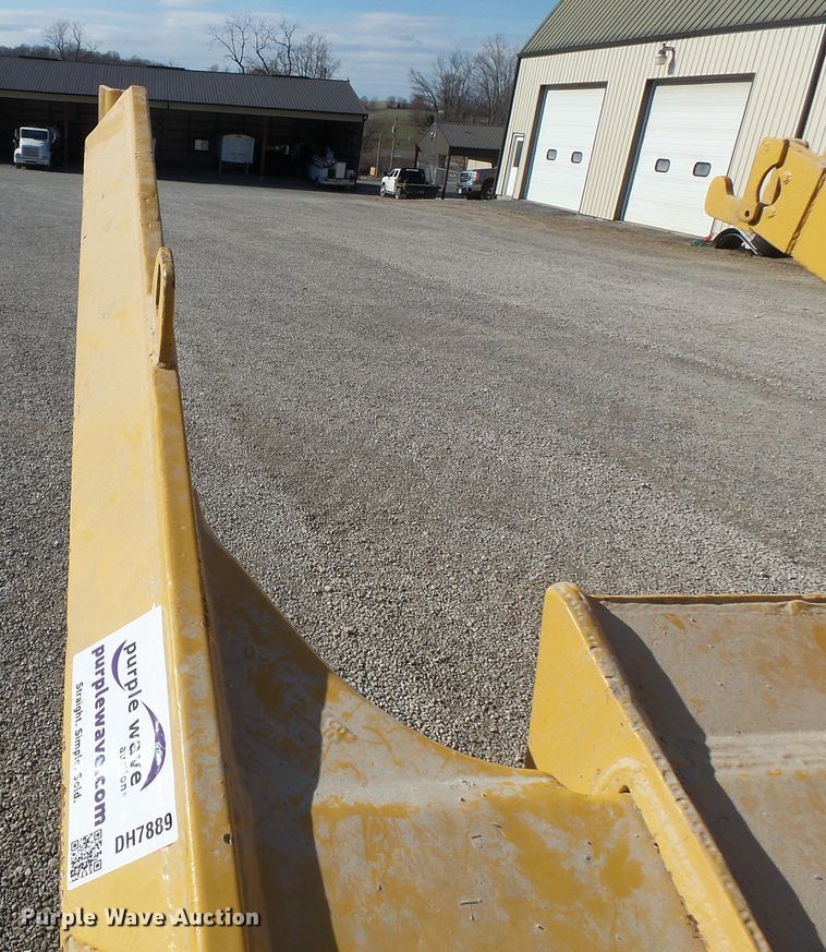 image for item DH7889 Fiat-Allis 21B cable plow dozer