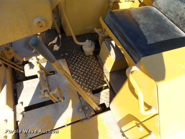 image for item DH7889 Fiat-Allis 21B cable plow dozer