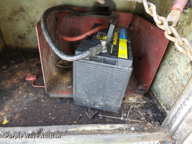 image for item DH7890 1990 Ford L8000 flatbed truck