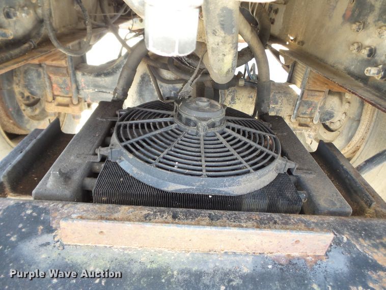 image for item DH7890 1990 Ford L8000 flatbed truck