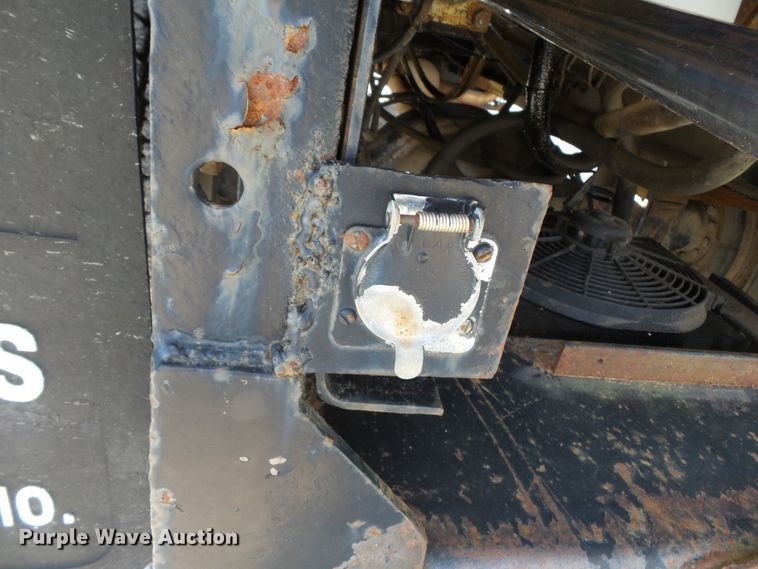 image for item DH7890 1990 Ford L8000 flatbed truck