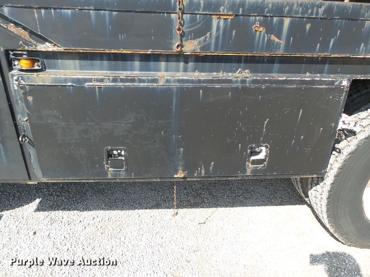 image for item DH7890 1990 Ford L8000 flatbed truck