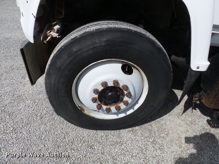 image for item DH7890 1990 Ford L8000 flatbed truck