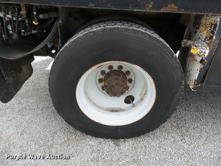 image for item DH7890 1990 Ford L8000 flatbed truck