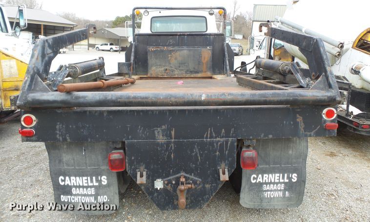 image for item DH7891 1990 Ford L8000 flatbed truck