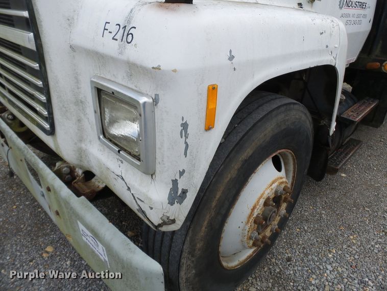 image for item DH7891 1990 Ford L8000 flatbed truck