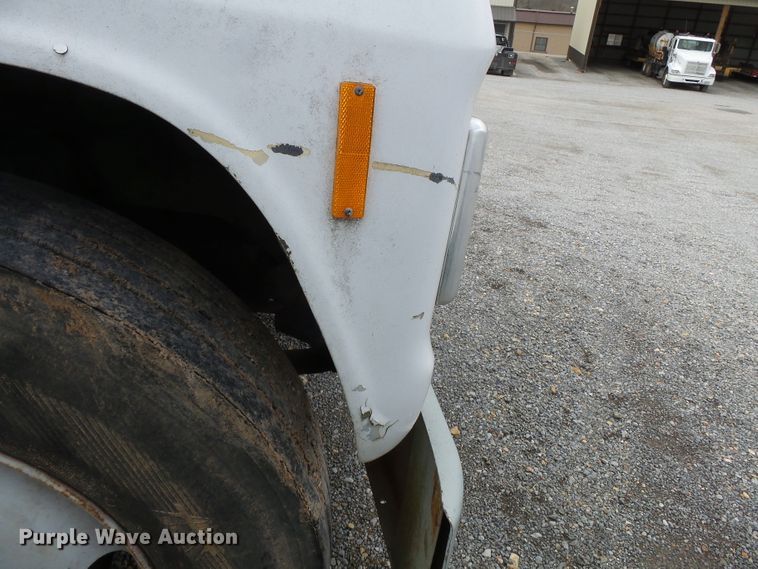 image for item DH7891 1990 Ford L8000 flatbed truck