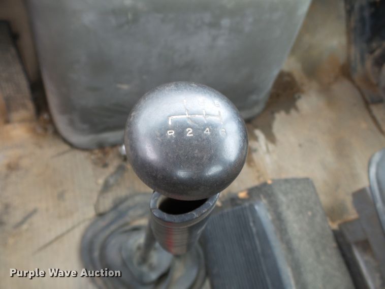 image for item DH7891 1990 Ford L8000 flatbed truck