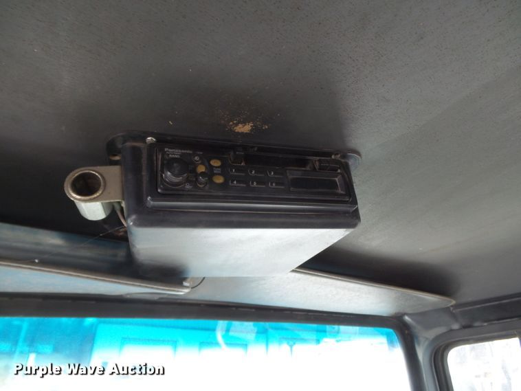 image for item DH7891 1990 Ford L8000 flatbed truck