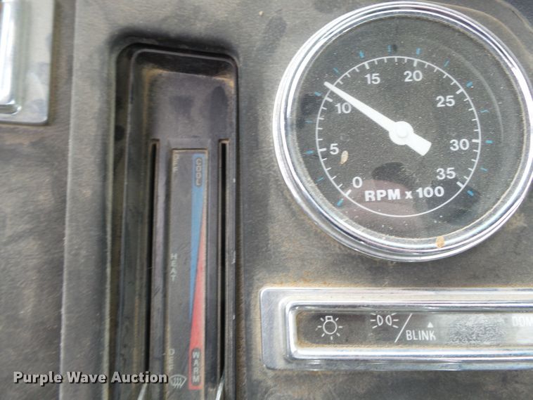 image for item DH7891 1990 Ford L8000 flatbed truck