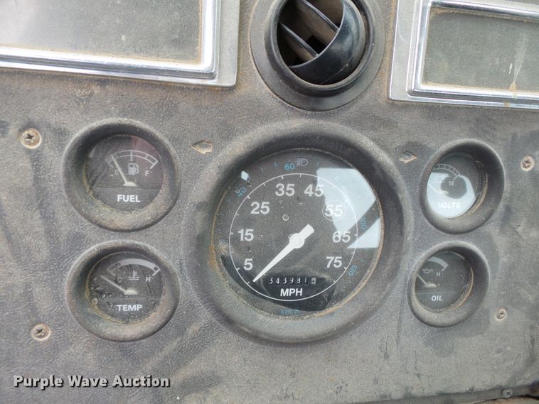 image for item DH7891 1990 Ford L8000 flatbed truck