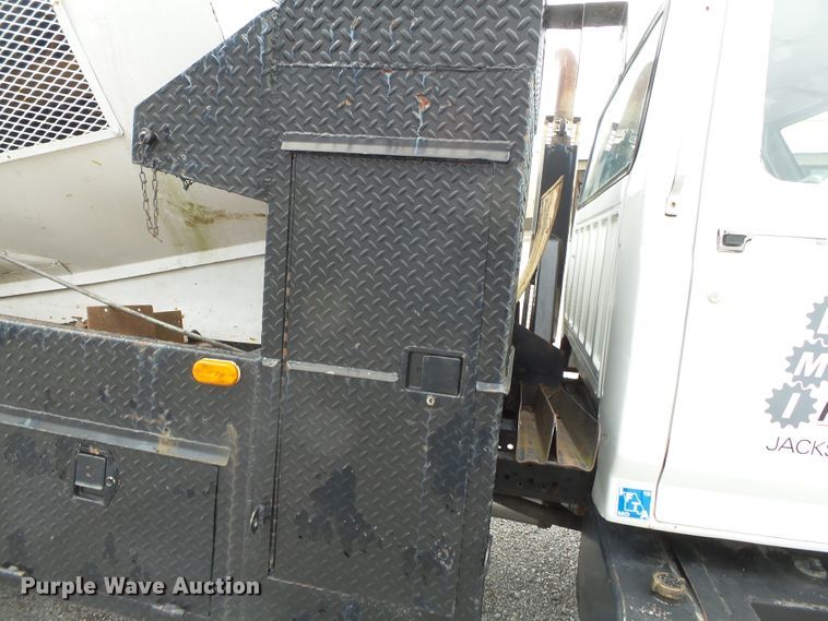 image for item DH7892 1988 Ford F700 sewer rodder truck