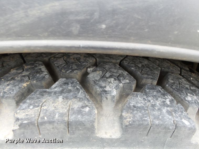 image for item DH7892 1988 Ford F700 sewer rodder truck