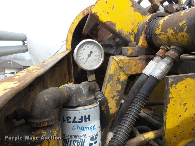 image for item DH7892 1988 Ford F700 sewer rodder truck