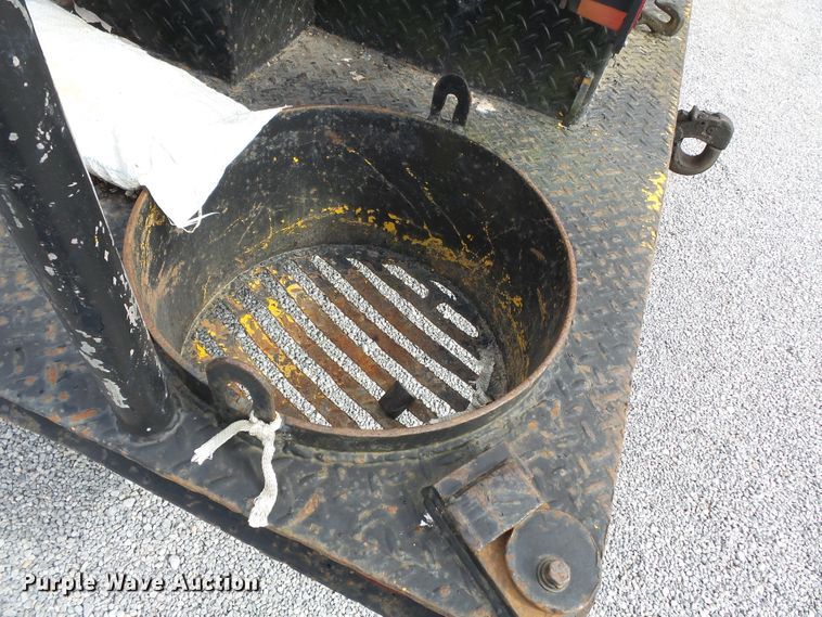 image for item DH7892 1988 Ford F700 sewer rodder truck