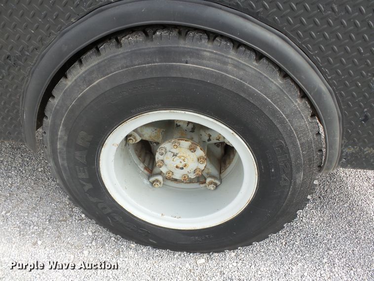 image for item DH7892 1988 Ford F700 sewer rodder truck