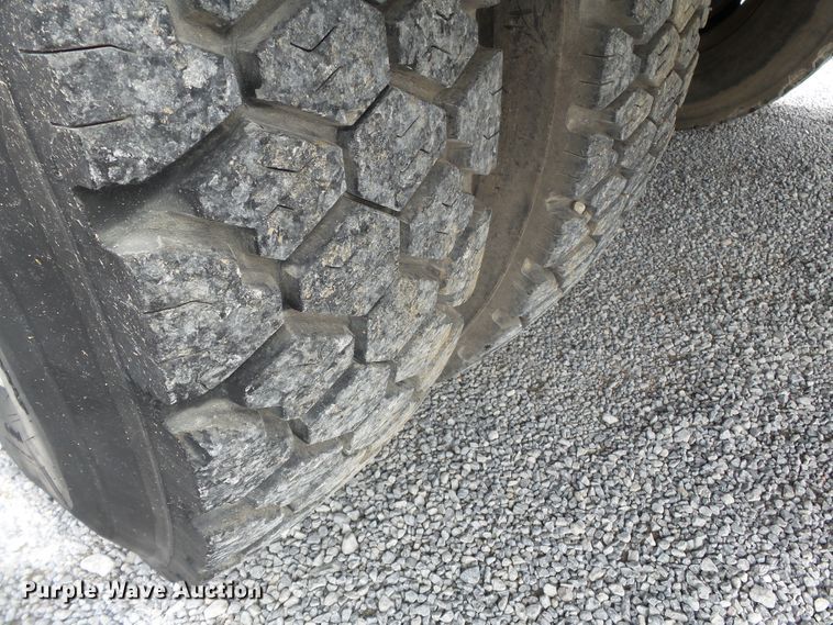 image for item DH7892 1988 Ford F700 sewer rodder truck