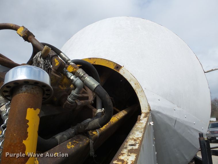 image for item DH7892 1988 Ford F700 sewer rodder truck